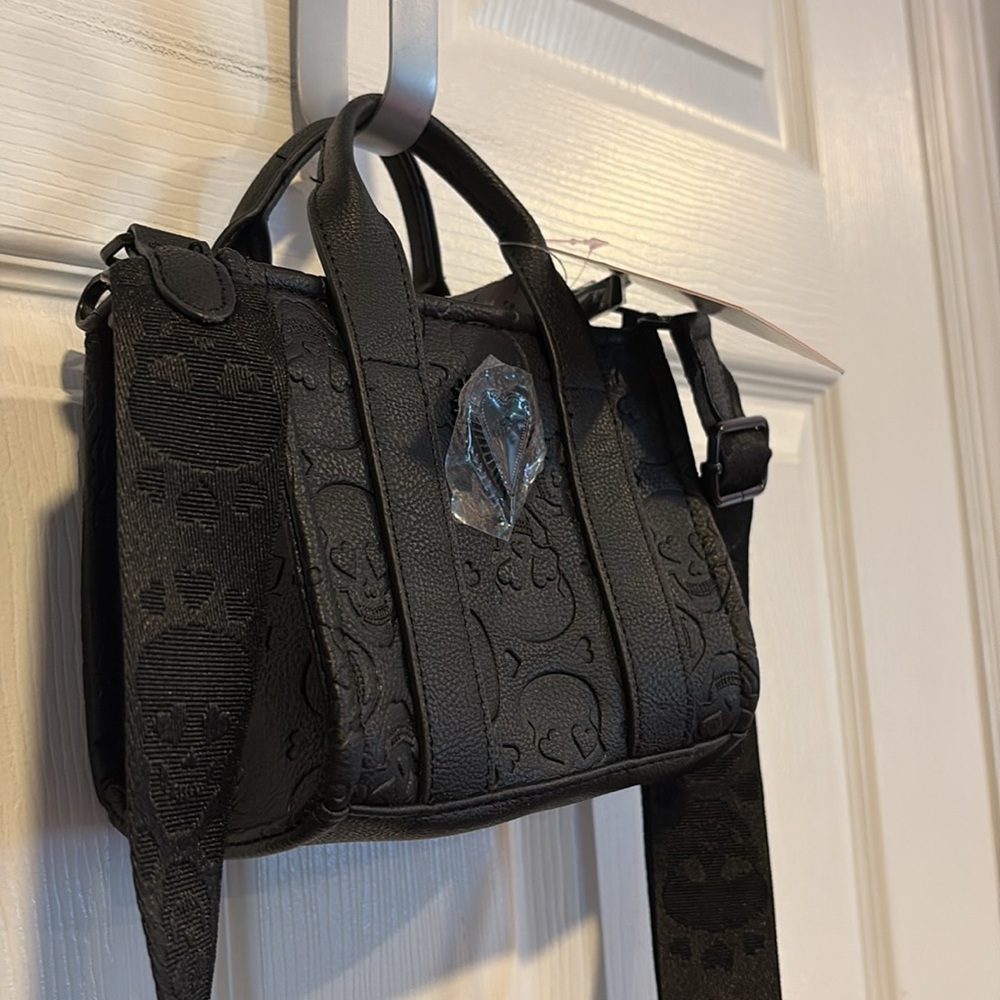 BNWT BETSEY JOHNSON Black Skull Embossed Women's Mini Crossbody Bag - Picture 2 of 9